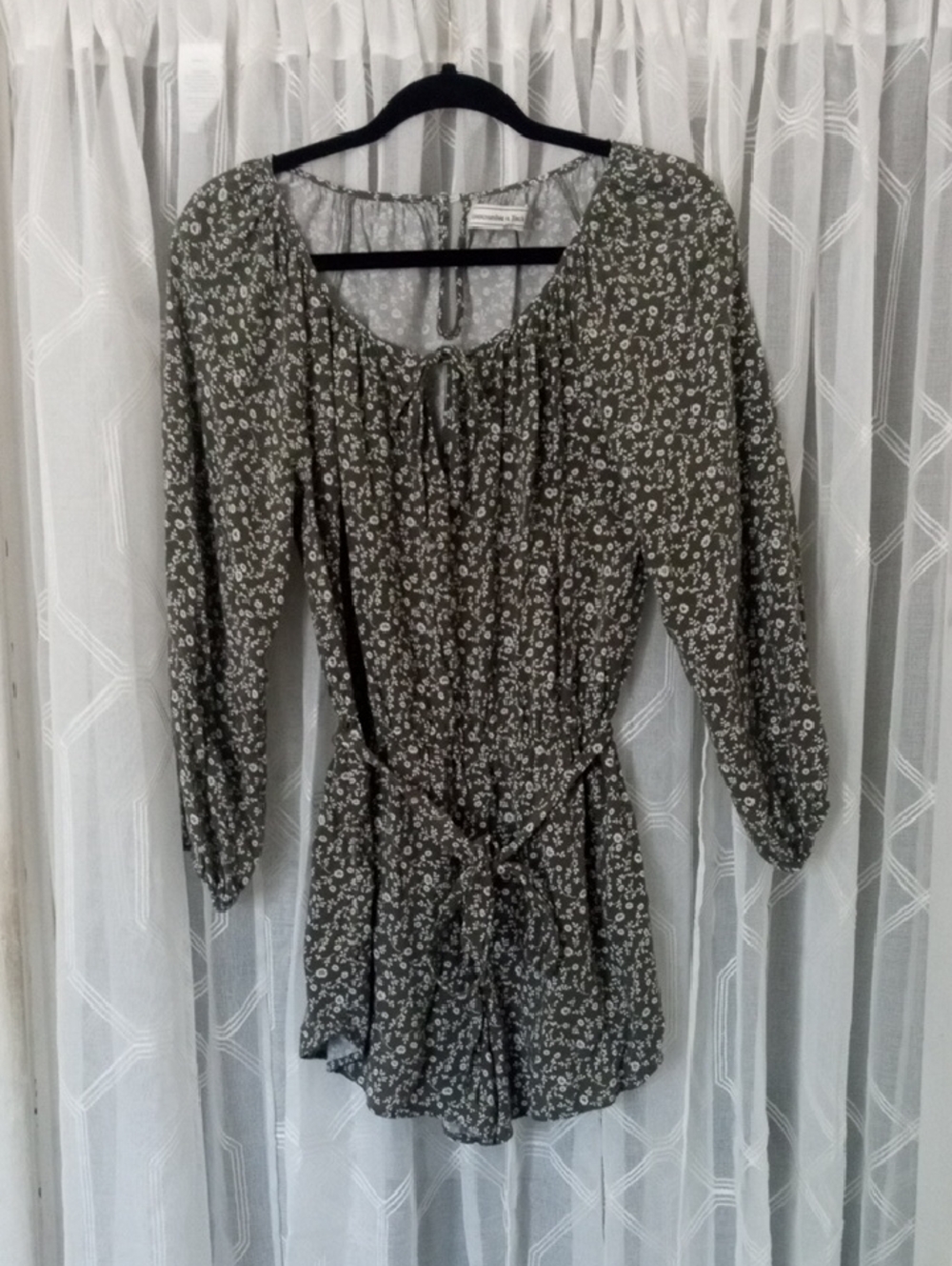 Abercrombie & Fitch Olive Green Ditsy Floral Tie-Waist Romper Size S